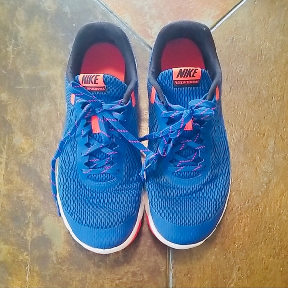 Nike Flex Experience 8.5.  Blue & Orange.  RN5 Running Shoe. Women. - Picture 2 of 10